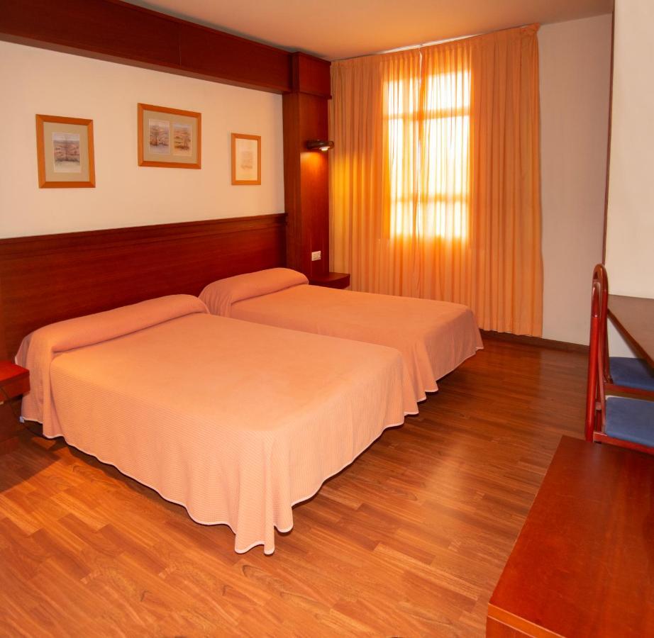 Hotel Barreiro Leira Esterno foto